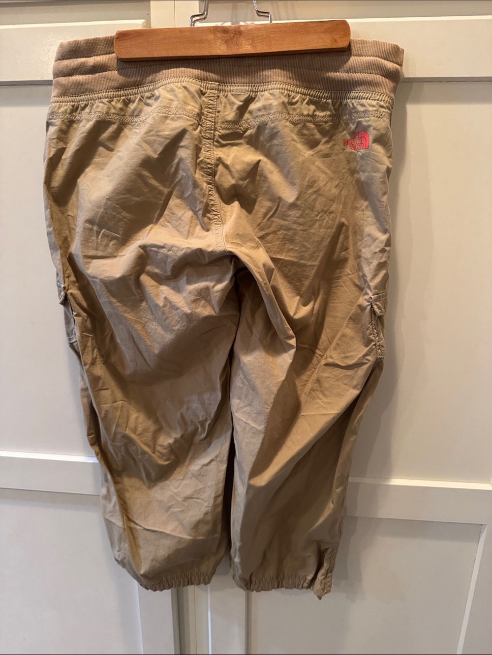 The North Face Women's Beige Cropped Cargo Joggers with Coral Drawstring - Picture 2 of 2